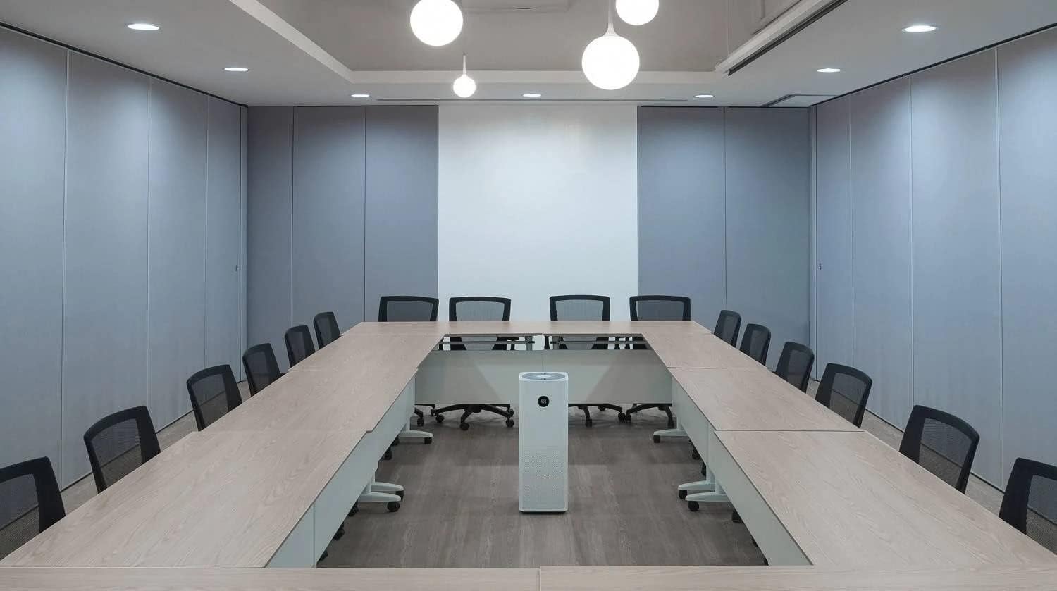 Xiaomi Smart Air Purifier 4 Pro in vergaderruimte